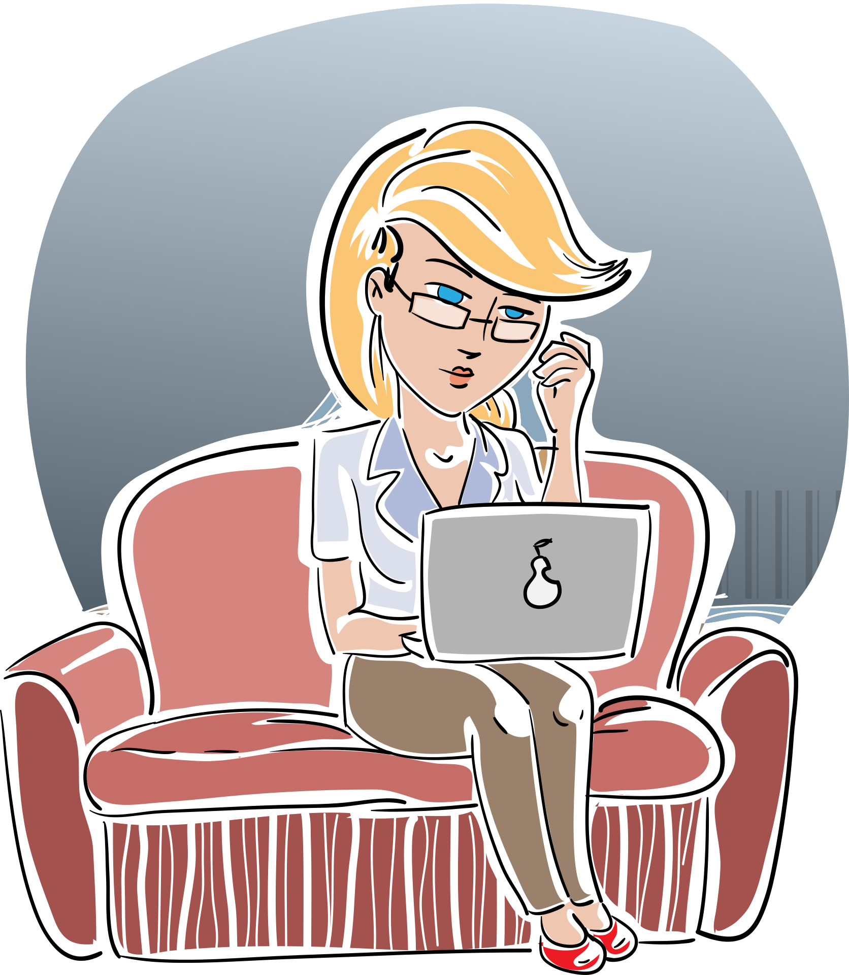 Frau mit blonden Haaren sitzt auf einer Couch und arbeitet an einem Laptop, während sie eine Brille trägt und ein Telefon in der Hand hält